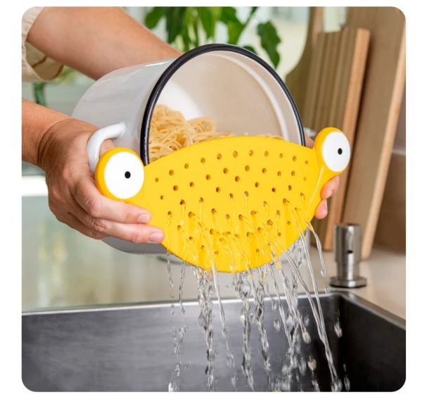 Pasta Strainer - Monstrainer, Yellow